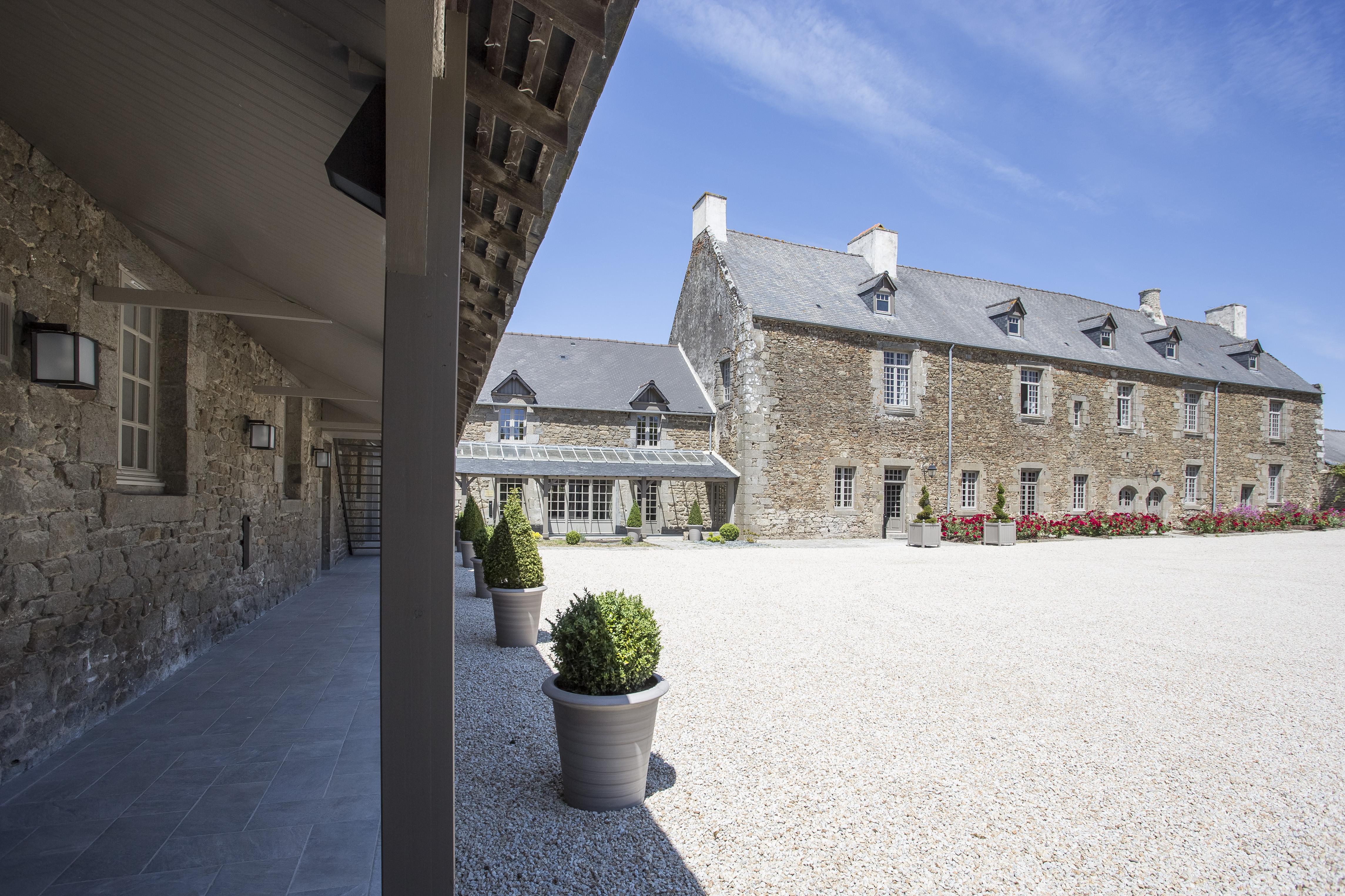 Hotel De L'Abbaye Le Tronchet  Exterior foto